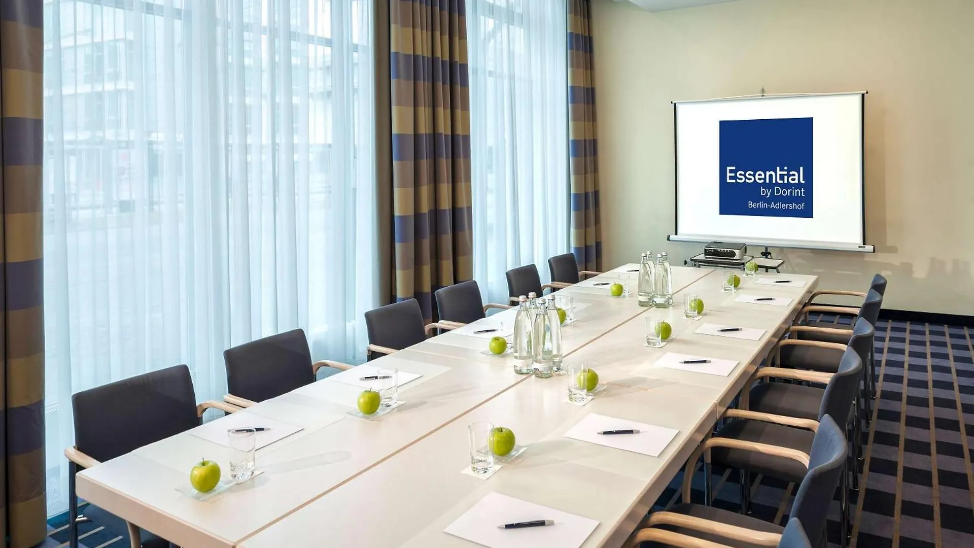 Отель Essential By Dorint Berlin-Adlershof