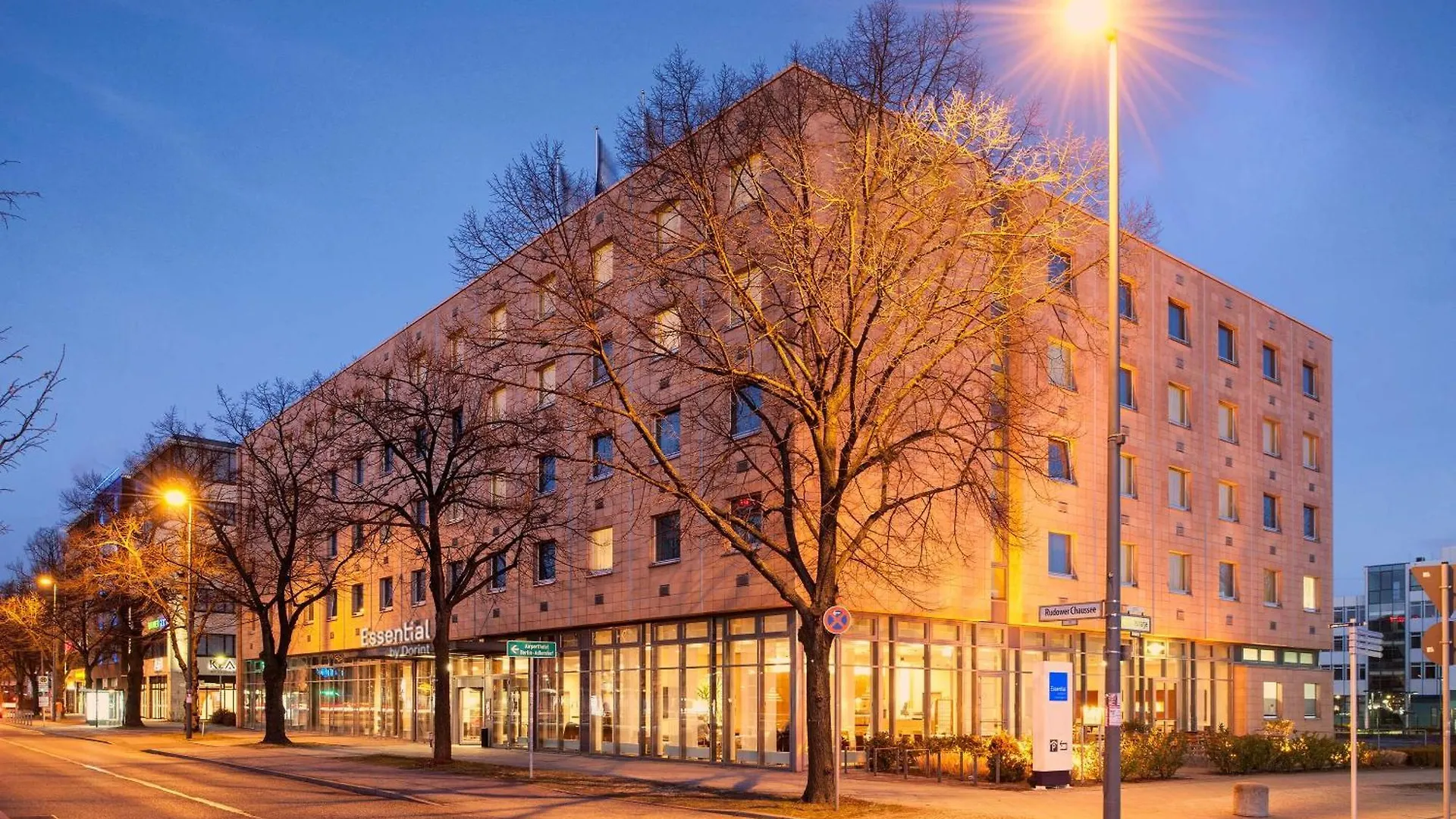 Отель Essential By Dorint Berlin-Adlershof Берлин
