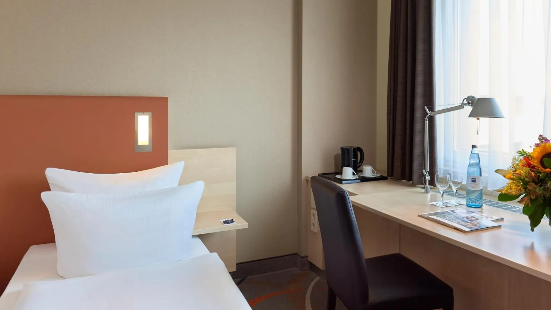 Отель Essential By Dorint Berlin-Adlershof 3*, Берлин Германия